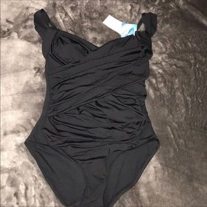 Badgley Mischka Malliot Black one piece swimsuit 8